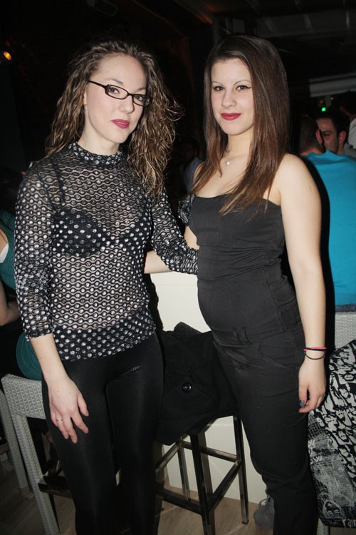 Αν δεν μπορεί ο φίλος, μπορεί η κολλητή