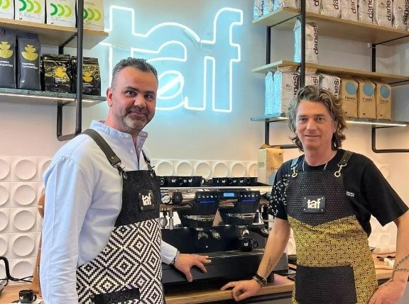 TBOX ΧΑΛΚΙΔΑ: Ο Πέτρος Τουλίτσης προσφέρει την απόλυτη εμπειρία καφέ (video)