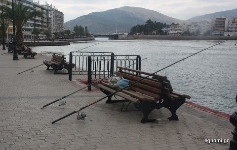 Το έριξαν όλοι στο ψάρεμα!