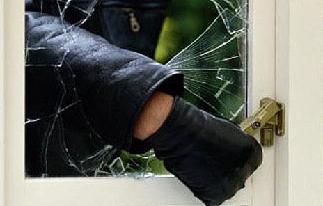 Οι κλέφτες πήγαν Μαρμάρι και Λίμνη