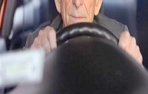 Η ανανέωση διπλώματος για τους ηλικιωμένους ...κοστίζει ακριβά