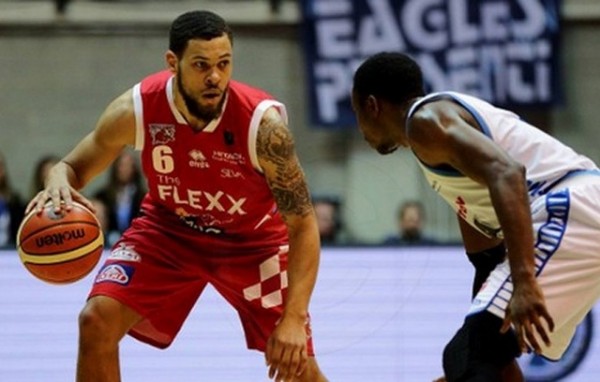 Πήρε Αμερικάνο γκαρντ για άσσο η Κύμη