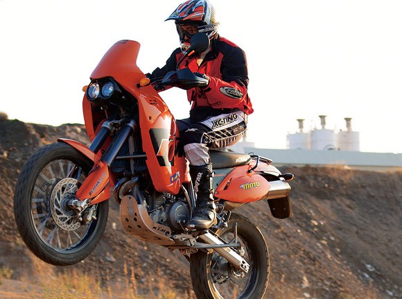 Άλματα με μοτοσυκλέτες