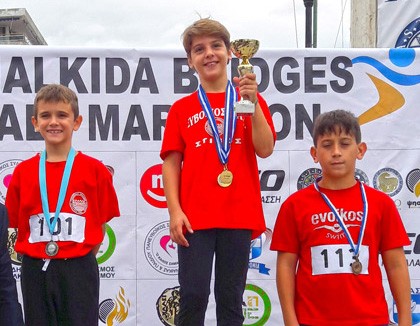 ΜΑΡΑΘΩΝΙΟΣ ΧΑΛΚΙΔΑΣ 2018: Ο Ευβοϊκός ήταν εκεί και με τους κολυμβητές-τριές του