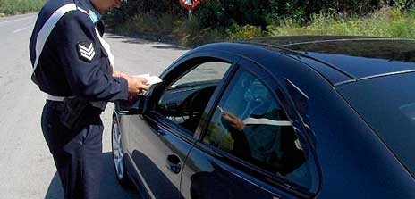 Ο Κωστίκας πέφτει σε μπλόκο της Τροχαίας