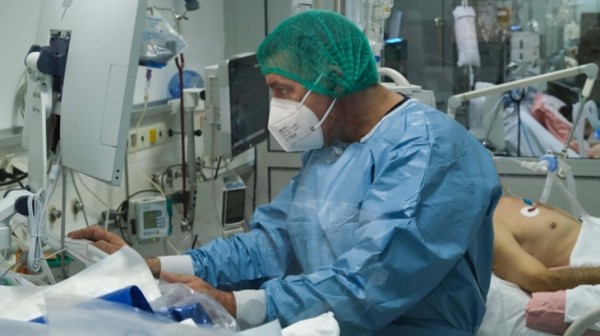 ΕΟΔΥ: Τρεις νεκροί από γρίπη και 24 νέα σοβαρά κρούσματα στην Εντατική σε μία εβδομάδα