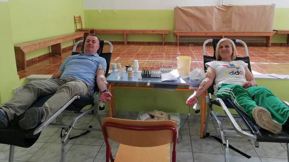 ΧΑΛΚΙΔΑ: Οι δάσκαλοι έδωσαν το αίμα τους σε εθελοντική αιμοδοσία