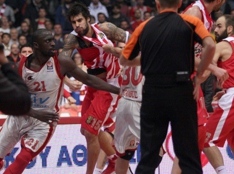 Με Μπέγκιτς στην πρεμιέρα του ΤΟΠ-16 ο Ολυμπιακός