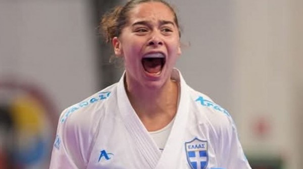 ΦΡΟΣΩ ΔΟΥΚΑ: Το κορίτσι από τη βόρεια Εύβοια πήρε χρυσό στην Ευρώπη και ακούστηκε ο εθνικός ύμνος της Ελλάδας (VIDEO)