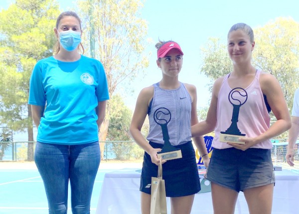 ΤΕΝΙΣ ΠΑΝΕΛΛΗΝΙΟ ΠΡΩΤΑΘΛΗΜΑ: Οι καλύτεροι νέοι και νέες κοντραρίστηκαν στη Χαλκίδα