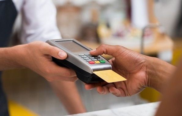 Έρχονται σημαντικές αλλαγές στις ανέπαφες συναλλαγές και στις αγορές μέσω ίντερνετ