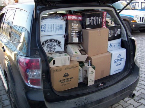 Τους ...τσίμπησαν στα διόδια με λαθραία ποτά