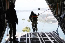 Ο Μητσάρας αλεξιπτωτιστής