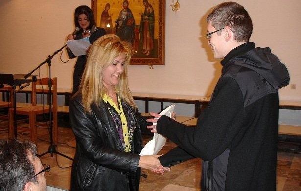 ΔΗΜΟΣ ΚΥΜΗΣ-ΑΛΙΒΕΡΙΟΥ: Βραβεύει τους μαθητές που εισήχθησαν στην Τριτοβάθμια Εκπαίδευση