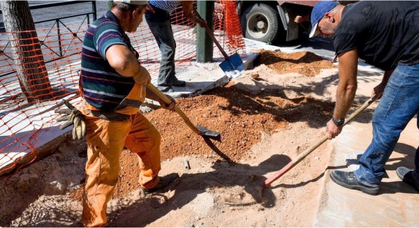 Έκτακτα μέτρα για την αντιμετώπιση της θερμικής καταπόνησης των εργαζομένων - Πόσες ώρες πρέπει να εργάζονται με τον καύσωνα