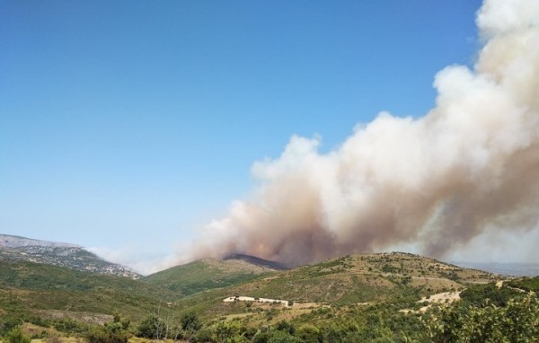 ΜΑΝΙΚΙΑ- ΕΥΒΟΙΑ: Μεγάλη πυρκαγιά στο Δήμο Κύμης-Αλιβερίου (VIDEO)