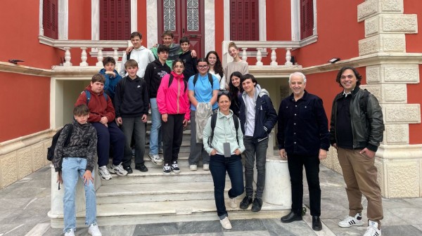 ΧΑΛΚΙΔΑ: Μαθητές από την Γαλλία ενημερώθηκαν στην Εστία Γνώσης για το φαινόμενο του Πορθμού του Ευρίπου