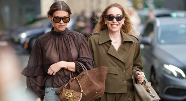 ΦΘΙΝΟΠΩΡΟ: Τι χρειάζεται να έχεις οπωσδήποτε στη τσάντα σου