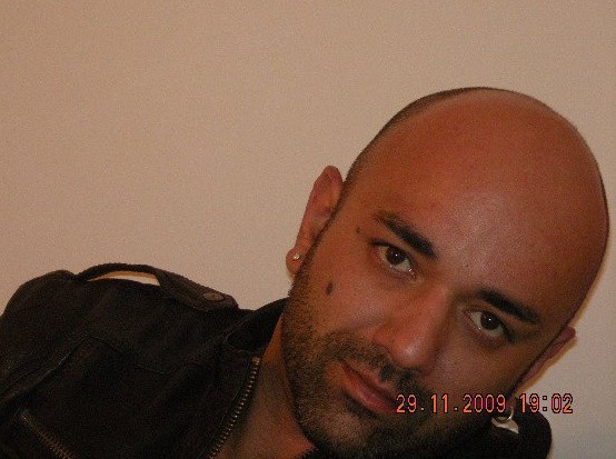 Ουπς! ο Γιάννης γέρνει