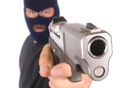 Aνθρωποκυνηγητό για τους ληστές της Aγροτικής Tράπεζας