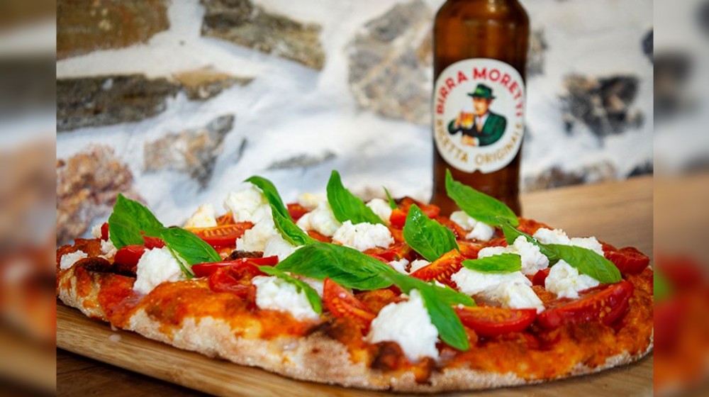 ΑΛΙΒΕΡΙ: Pinsάρει με τρόπο ...ρωμαϊκό!