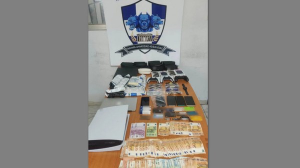 Συμμορία απατεώνων εξαπατούσε πολίτες μέσω διαδικτύου σε όλη την Ελλάδα