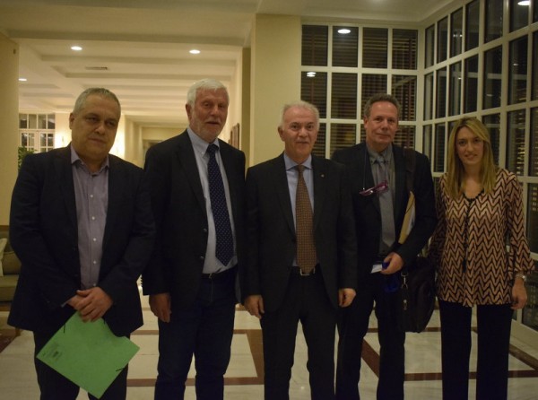 Προβλήματα και προοπτικές του Περιφερειακού και Κλαδικού Τύπου