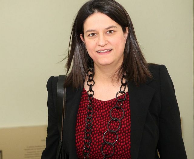 Κεραμέως για σχολεία: Δεν αποκλείεται να ανοίξουν όλες οι βαθμίδες, αλλά όχι ταυτόχρονα