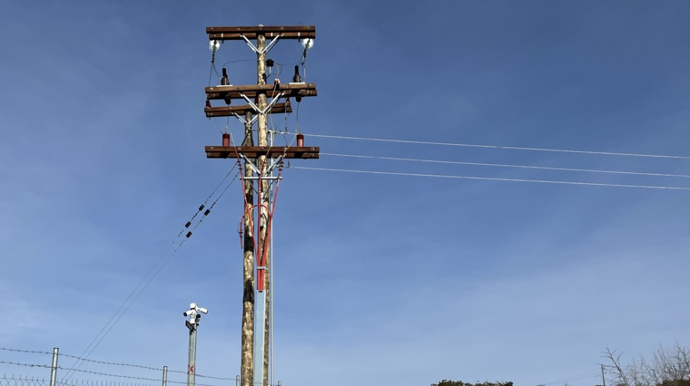 ΚΚΕ ΚΑΡΥΣΤΟΥ ΚΑΤΑ ΔΕΔΔΗΕ: Το ασυντήρητο δίκτυο ανάβει φωτιές