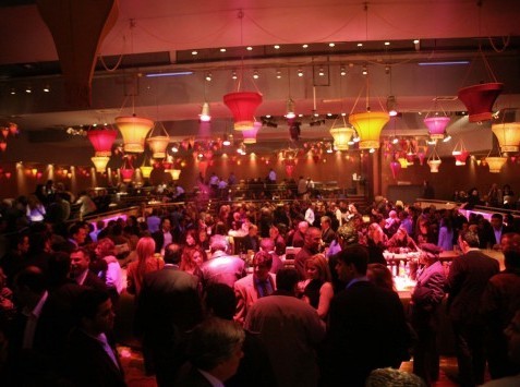 Αγριο ξύλο σε κέντρο διασκέδασης στη Σύρο