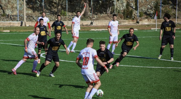 ΜΙΑΟΥΛΗΣ ΦΥΛΛΩΝ: Τρίτη χαμένη προσπάθεια για ημιτελικό