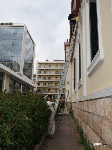 Σβήνουν τα συνθήματα στα δικαστήρια