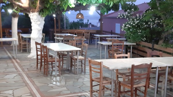 Σημείο αναφοράς στη Νεροτριβιά η χασαποταβέρνα του Μπακούτη!