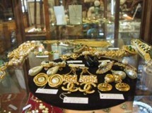 Tσιγγάνοι έκλεψαν χρυσοχοείο στην Kάρυστο