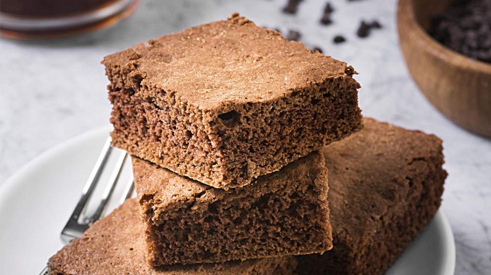 Κέικ με ταχίνι κακάο