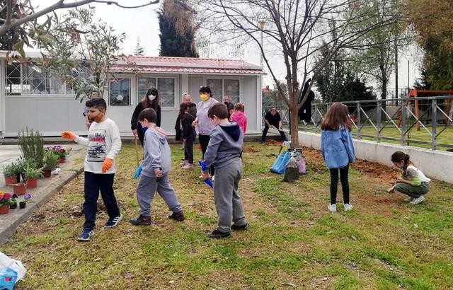 ΧΑΛΚΙΔΑ: Μαθήματα κηπουρικής στο 23ο Δημοτικό Σχολείο