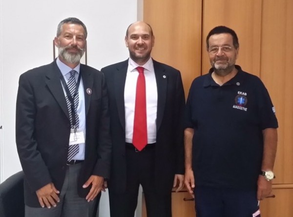 Θερμοκοιτίδα νεογνών στο ΕΚΑΒ από το Νοσοκομείο Χαλκίδας