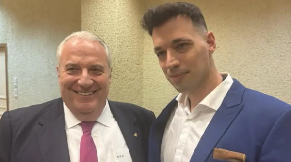 Αποφυλακίστηκε ο Youtuber Hayate με το παρατσούκλι ...αρχηγός - Έκλαιγαν από χαρά συγγενείς και φίλοι (VIDEO)