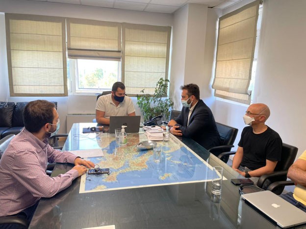 ΣΤΕΡΕΑ ΕΛΛΑΔΑ: Ετοιμάζουν σταθμούς φόρτισης ηλεκτρικών αυτοκινήτων