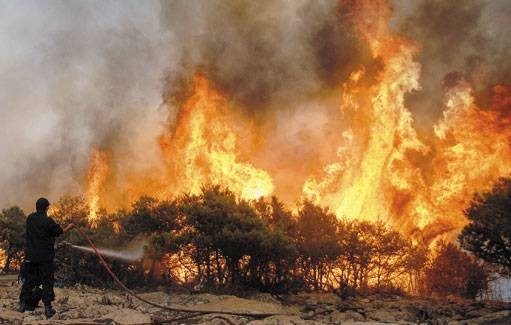 Ξυπόλητοι στις... φλόγες!
