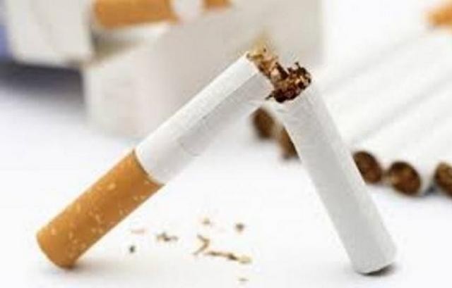 Αυτές οι τροφές βοηθάνε να κόψετε το κάπνισμα