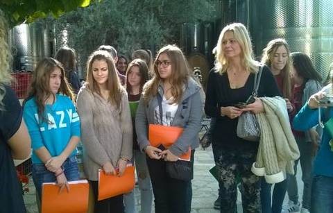 Ξεναγήθηκαν σε οινοποιείο οι μαθητές του Γυμνασίου Ερέτριας