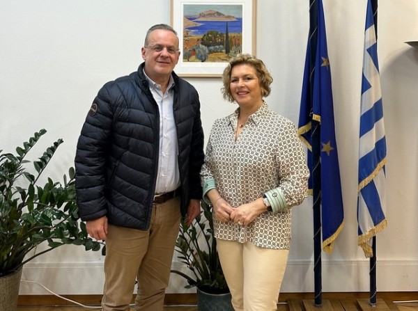 ΖΕΜΠΙΛΗΣ: Δέκα νέες μόνιμες προσλήψεις στα Νοσοκομεία Χαλκίδας, Καρύστου και Κύμης