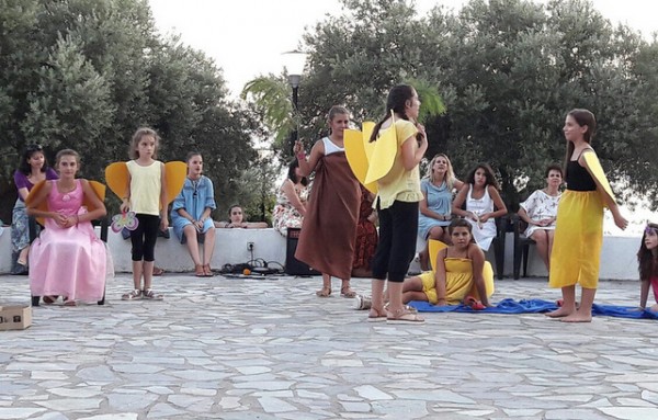 Γιορτή λήξης για 110 κορίτσια στις κατασκηνώσεις της Ιερής Μητρόπολης