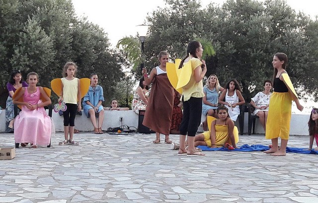 Γιορτή λήξης για 110 κορίτσια στις κατασκηνώσεις της Ιερής Μητρόπολης