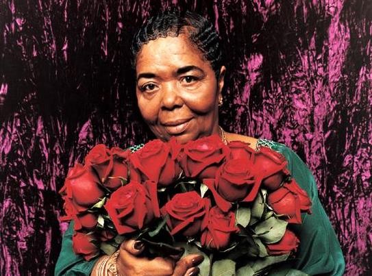 Εφυγε η Τσεζάρια Εβόρα (video)