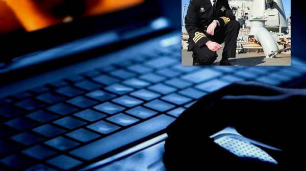 Αξιωματικός του Πολεμικού Ναυτικού εκβίαζε 63χρονη με ερωτικά βίντεο