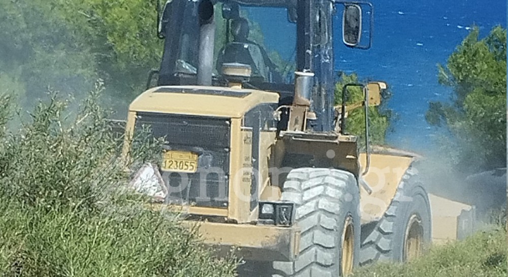 ΟΞΥΛΙΘΟΣ: Καθαρίστηκε ο δρόμος από τον Αγ. Γεώργιο προς τον Προφήτη Ηλία