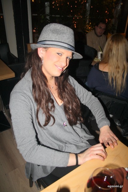 Θα πάρει το καπελάκι της και θα φύγει