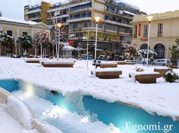 ΜΗΔΕΙΑ: Ειδυλλιακές εικόνες από το κέντρο της Χαλκίδας (VIDEO)